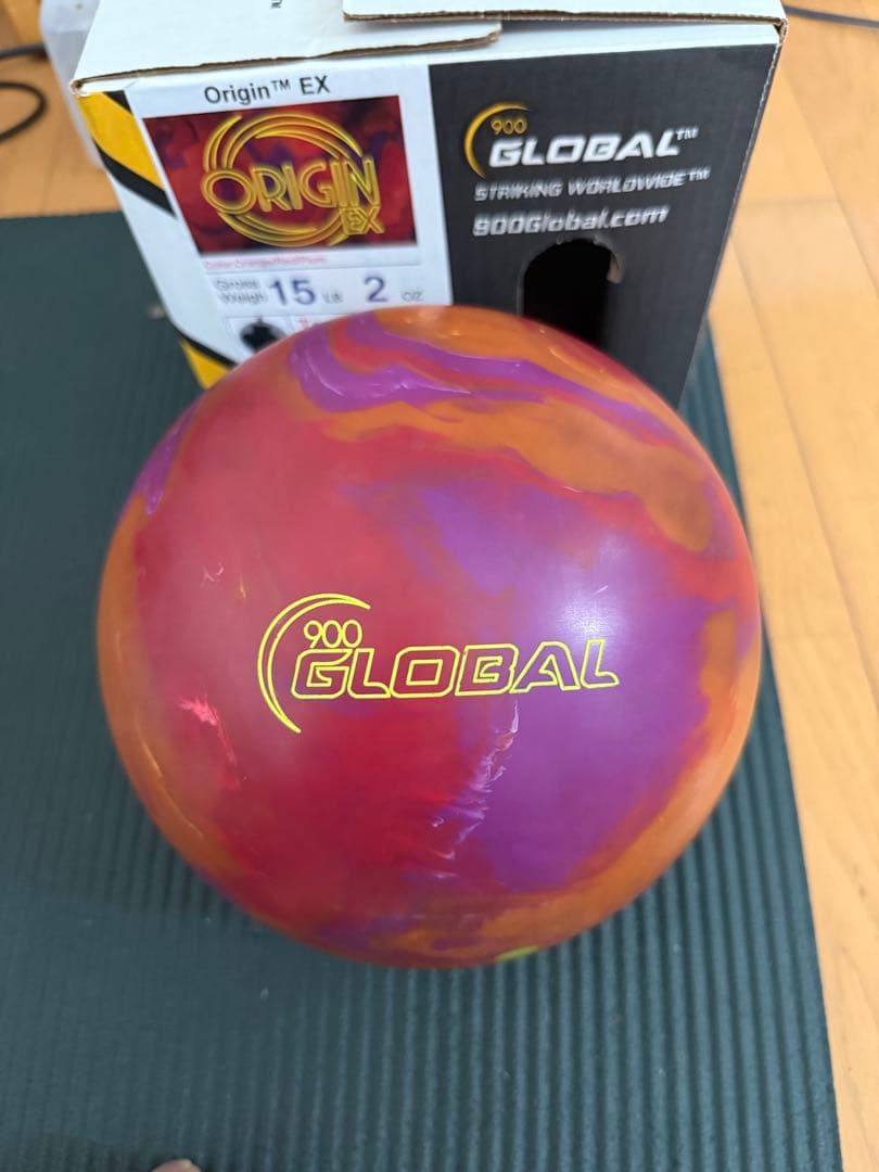 タ*ウ様 900 GLOBAL Origin EX ボウリングボール 15 lb