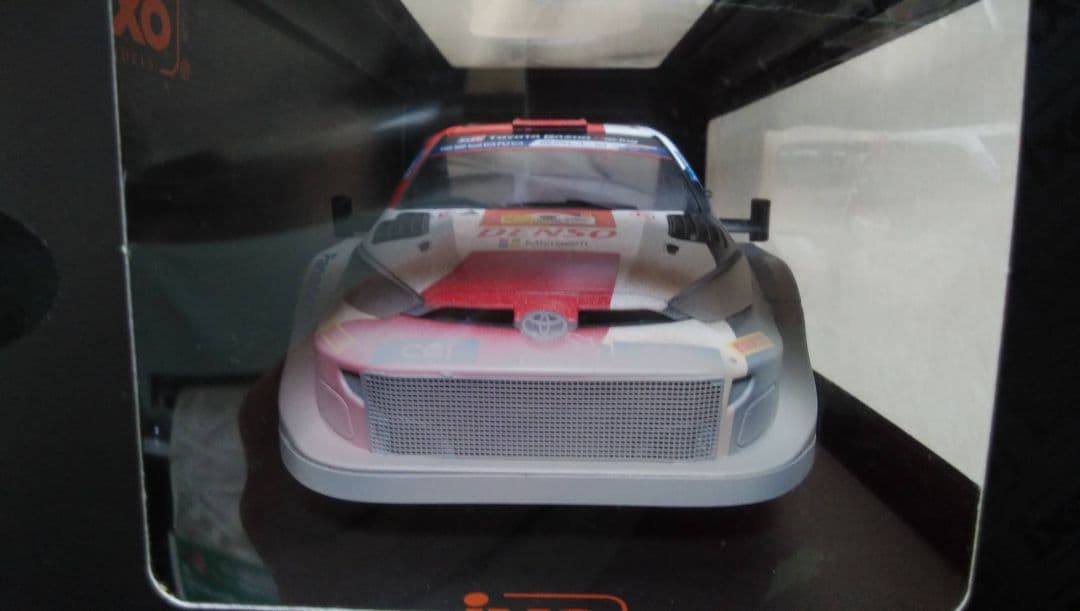 ixo イクソ　GRヤリス#69 1/18