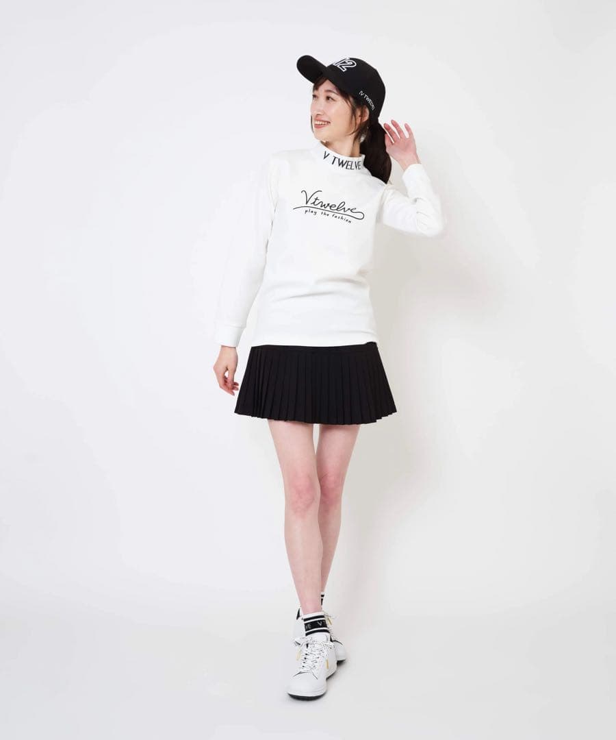 新品　V12 モックネック　Sサイズ