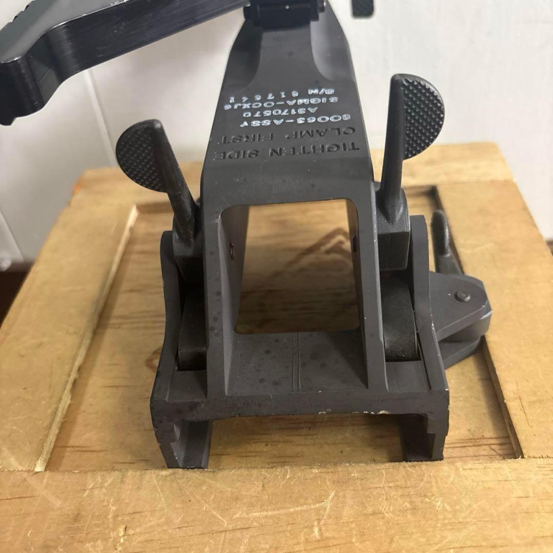 米軍　実物　M2 Browning Scope Mount with Rail