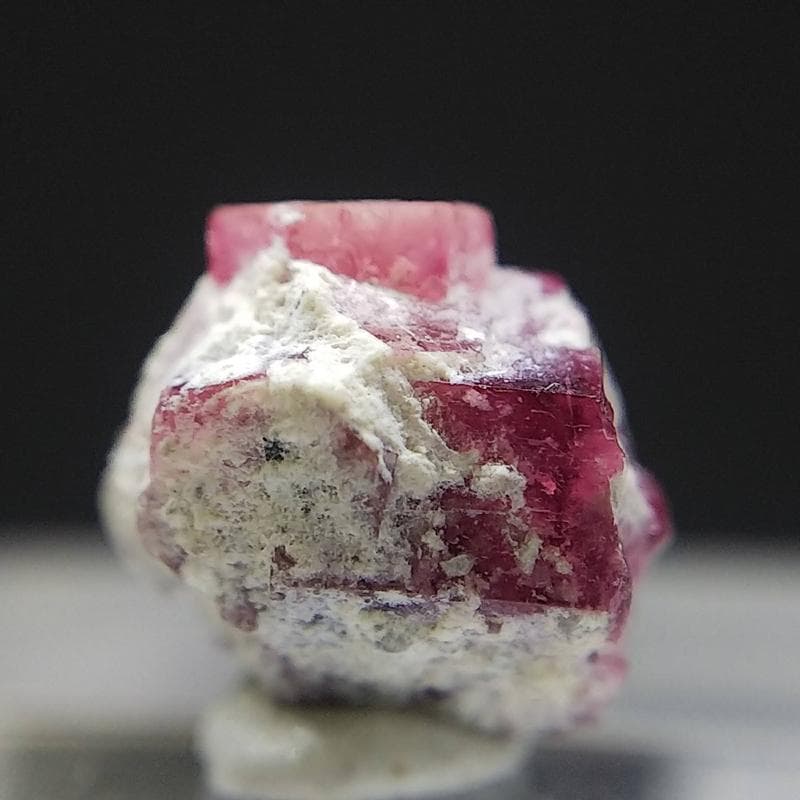 307 クラスター レッドベリル ビクスバイト レッドエメラルド 標本