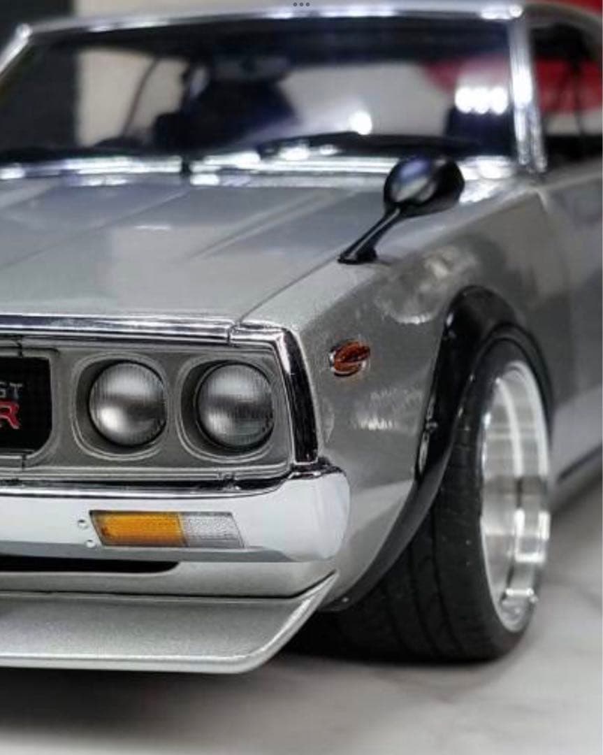 スカイライン　GT-R 京商　1/18 シルバー