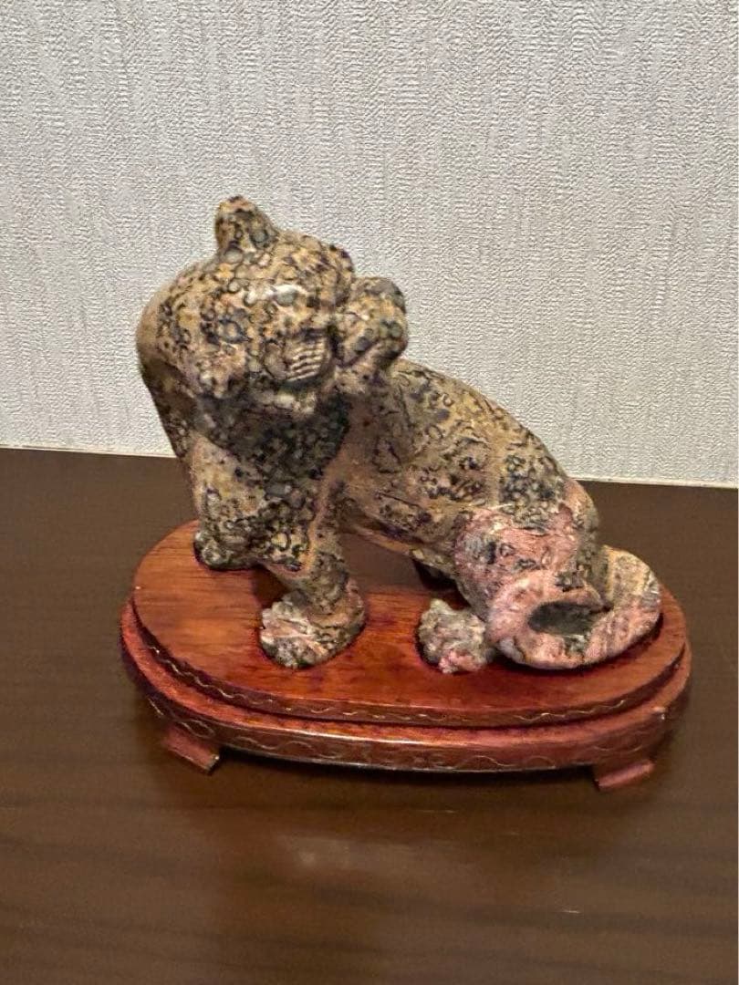 超レア‼︎ 天然石　石刻　アンティーク　ジャスパー天然石　タイガー（虎彫り）置物な