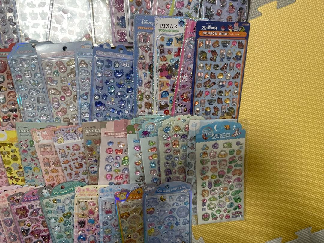 激レア　正規品約84枚まとめ売り　うるちゅる　ボンボンドロップシール　サンリオ