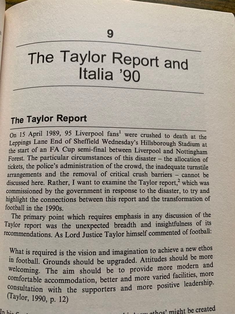 学術書・英国サッカーの変容＂TheEnd of theTerraces＂