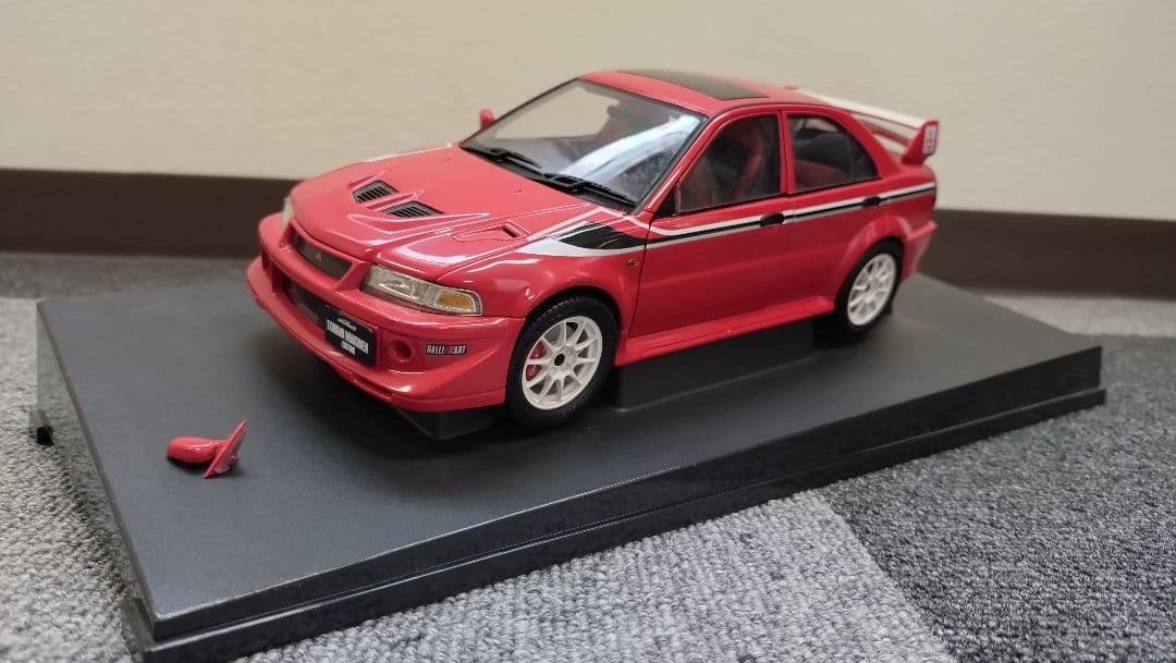 1/18 オートアート三菱 ランサーエボリューション トミマキ【ジャンク品】
