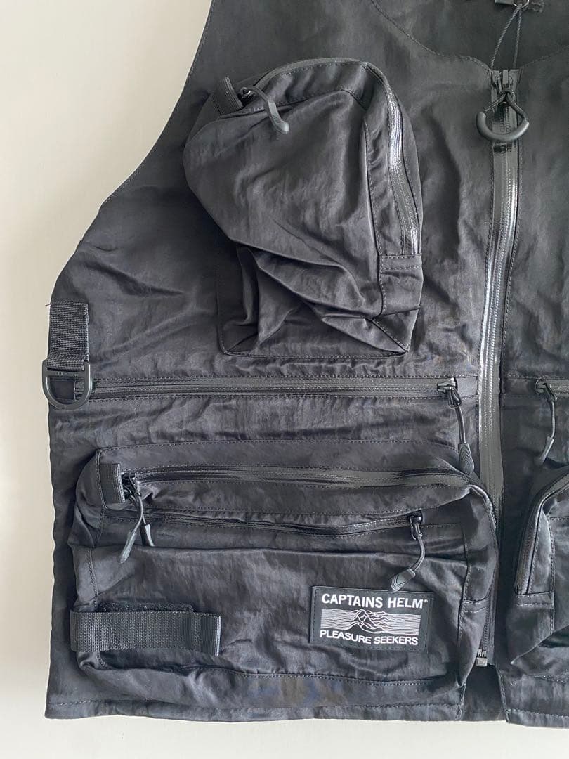 新品未使用　グリップスワニー×キャプテンズヘルム　ウォータープルーフベスト L