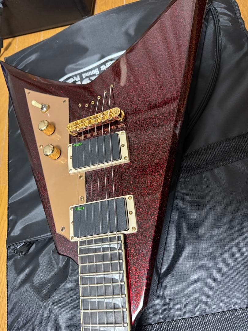 ギター ESP LTD KH-V Kirk Hammett