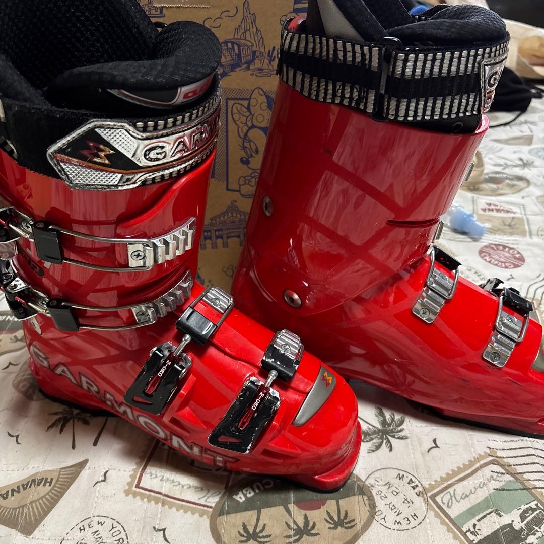 スキーブーツ　ガルモント