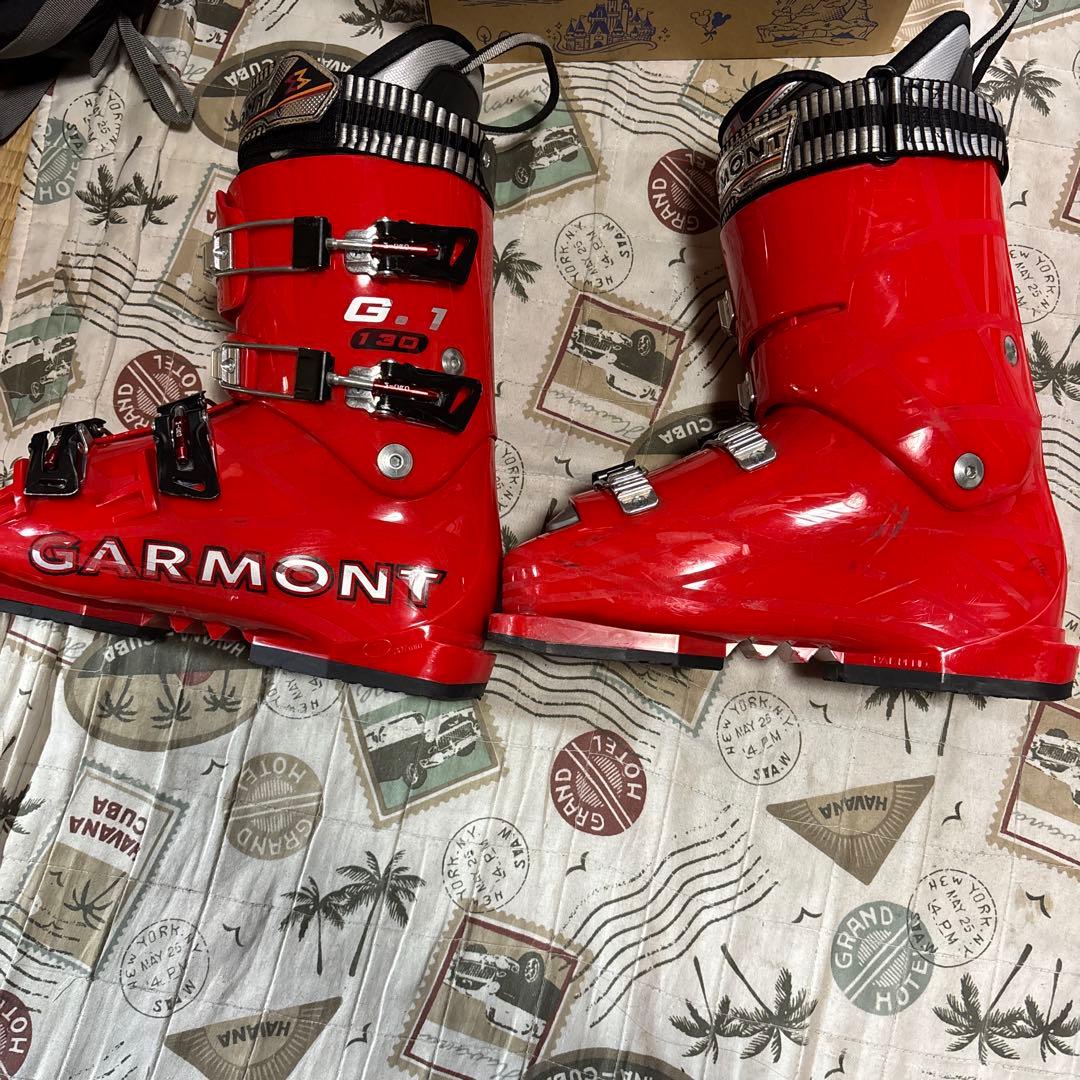スキーブーツ　ガルモント