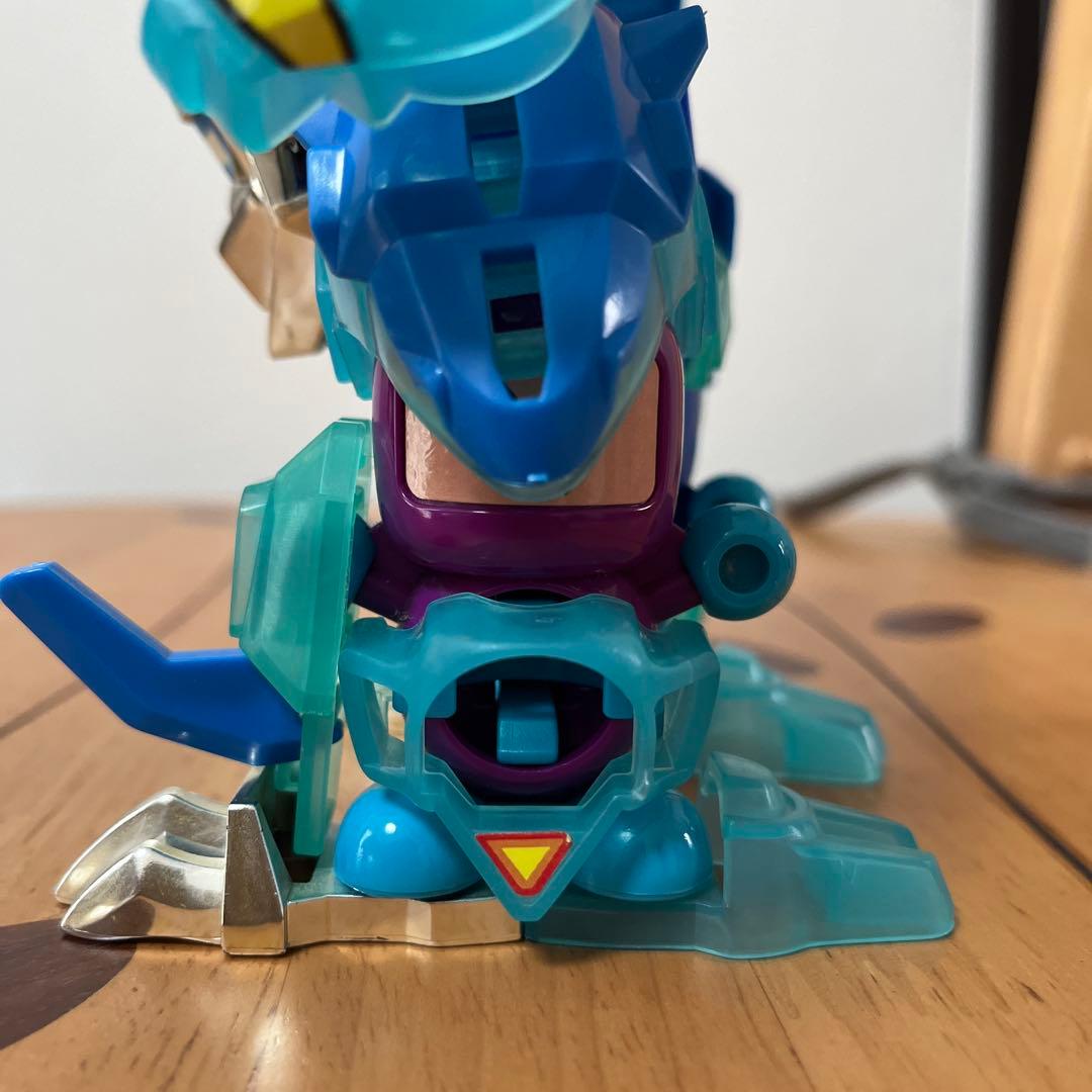 お*た様 ビーダマン？　3体合体ロボ