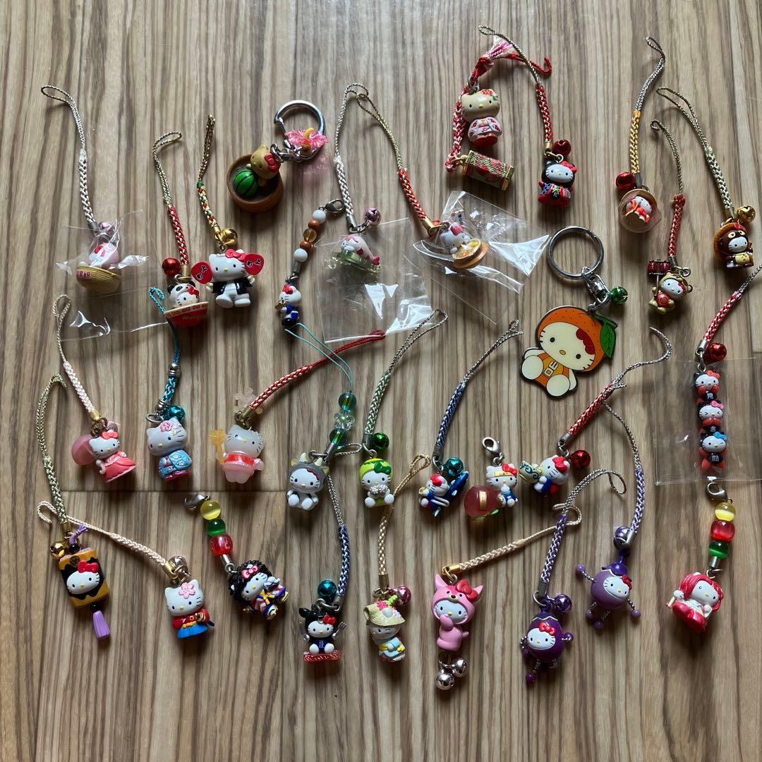 キティちゃん　ハローキティ　キーホルダー　ご当地　レア　生産終了