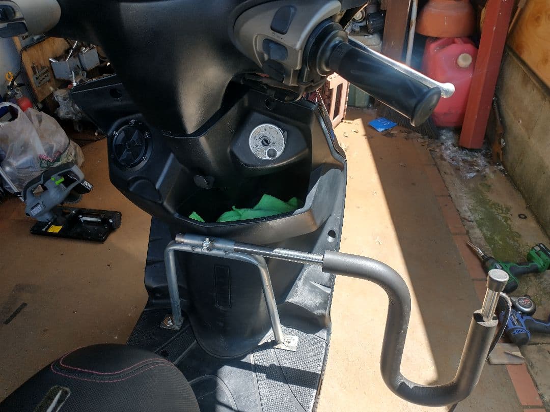 ジャイロX対応！原付二種、原付スクーター用のサーフボードキャリア