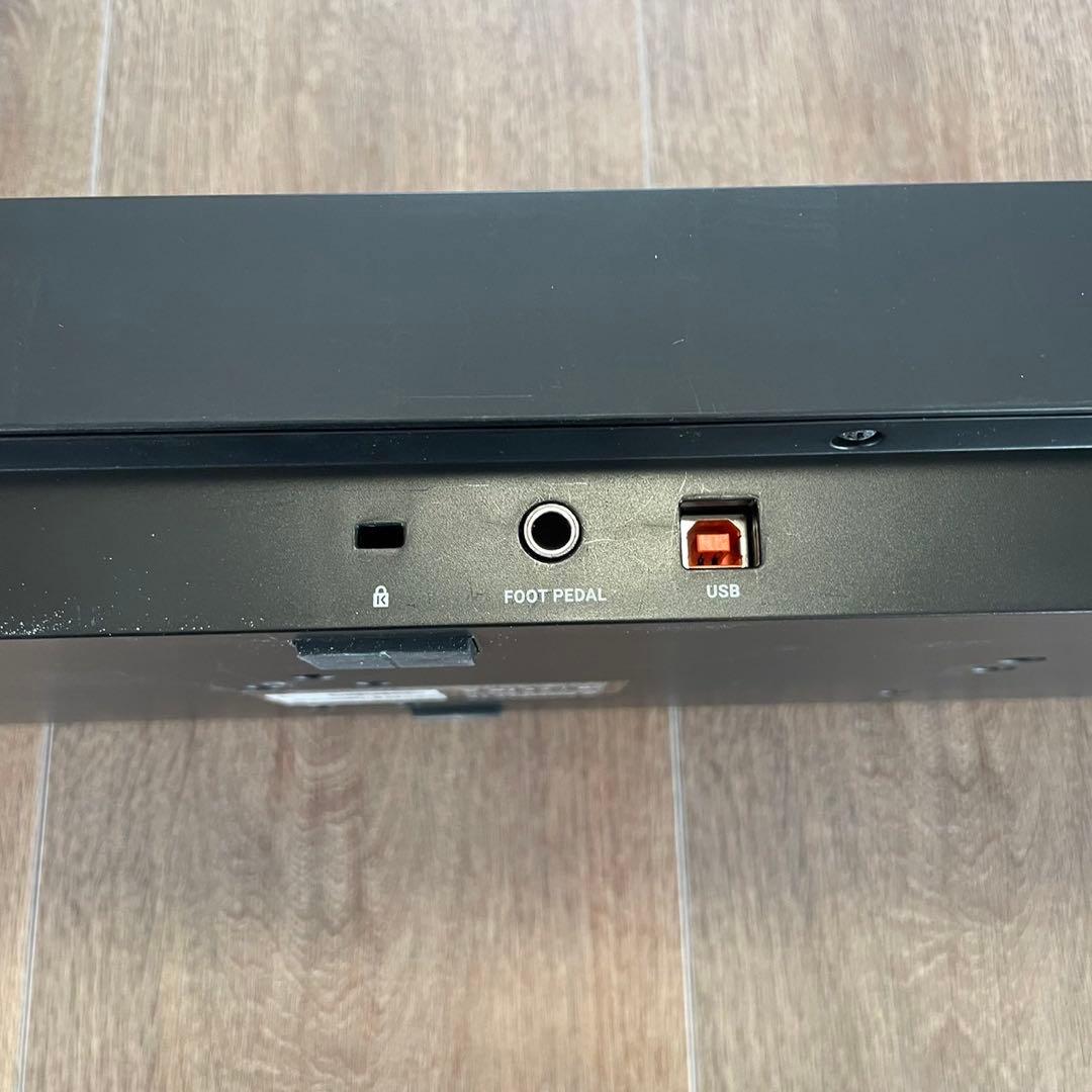 KOMPLETE A49 MIDIキーボード