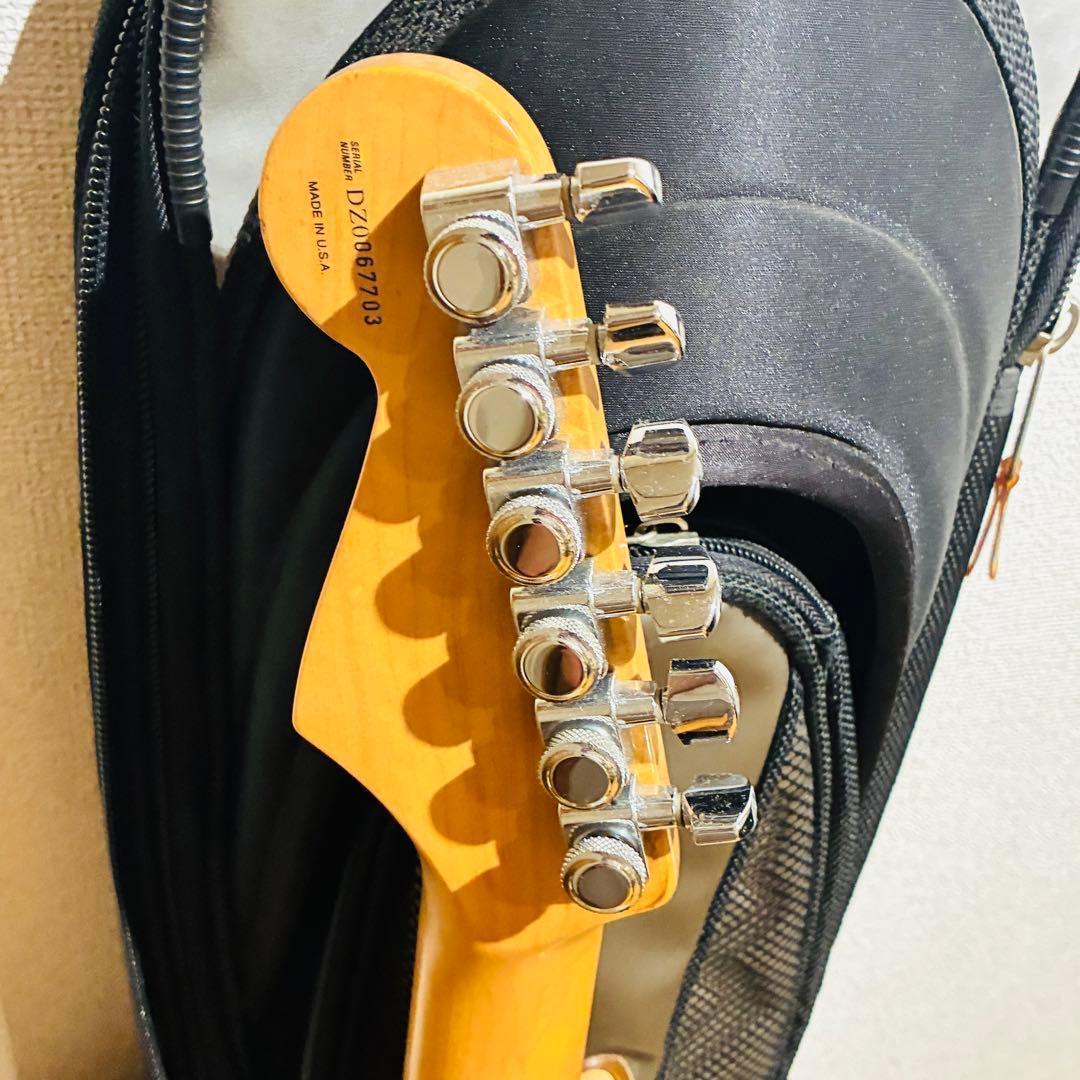 Fender American Deluxe Stratocaster 確認済