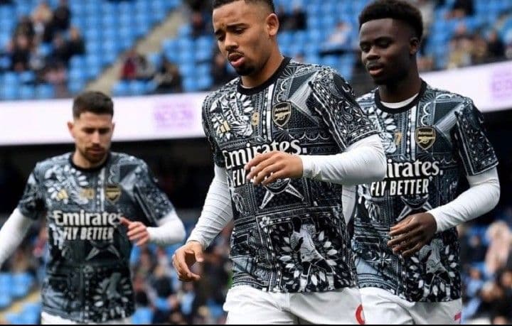 アーセナル プレマッチユニフォーム長袖 上下セット価格