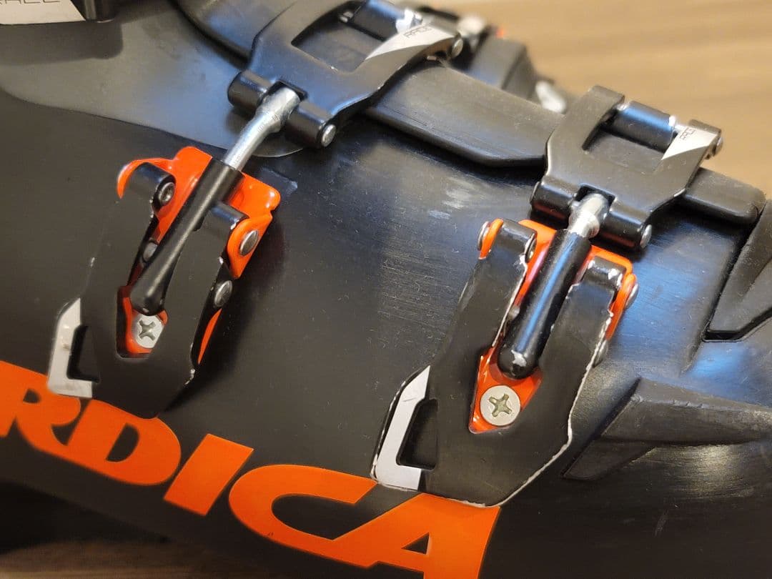 NORDICA DOBERMANN 110 26〜26.5cm ラスト98mm