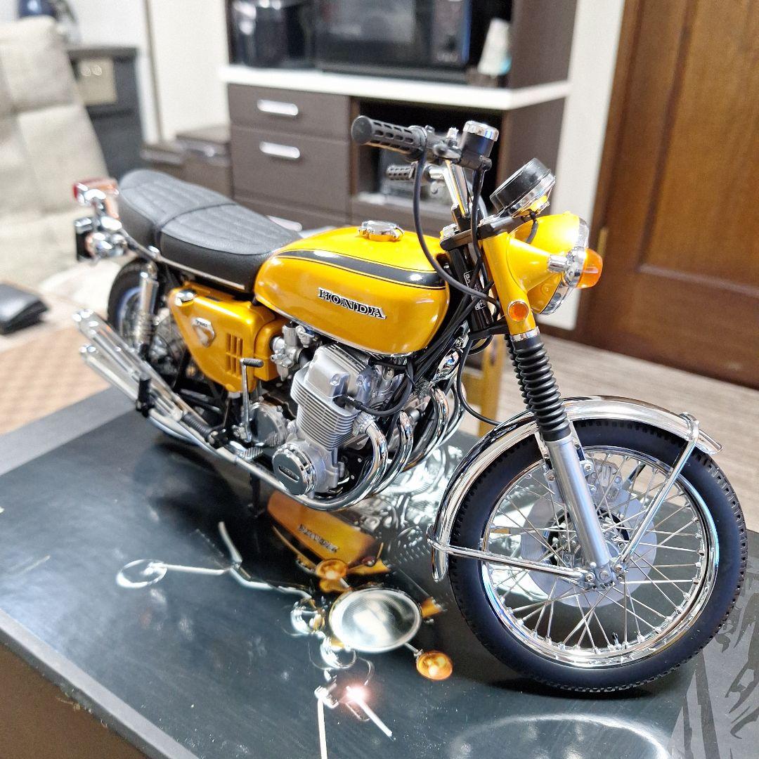 MinichampsCB750、6分の1新品未使用です