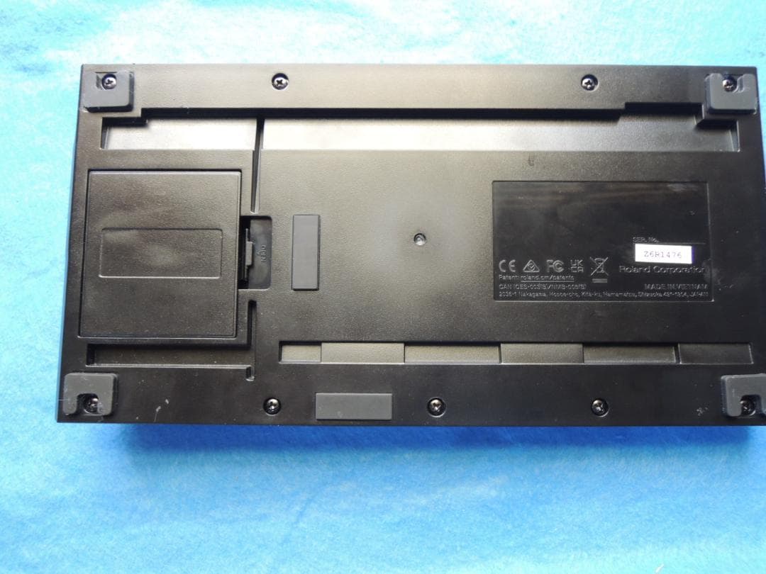 ♪新品同様♪GT-1-WH★新品バック、元箱・説明書、大容量おまけ電源付き