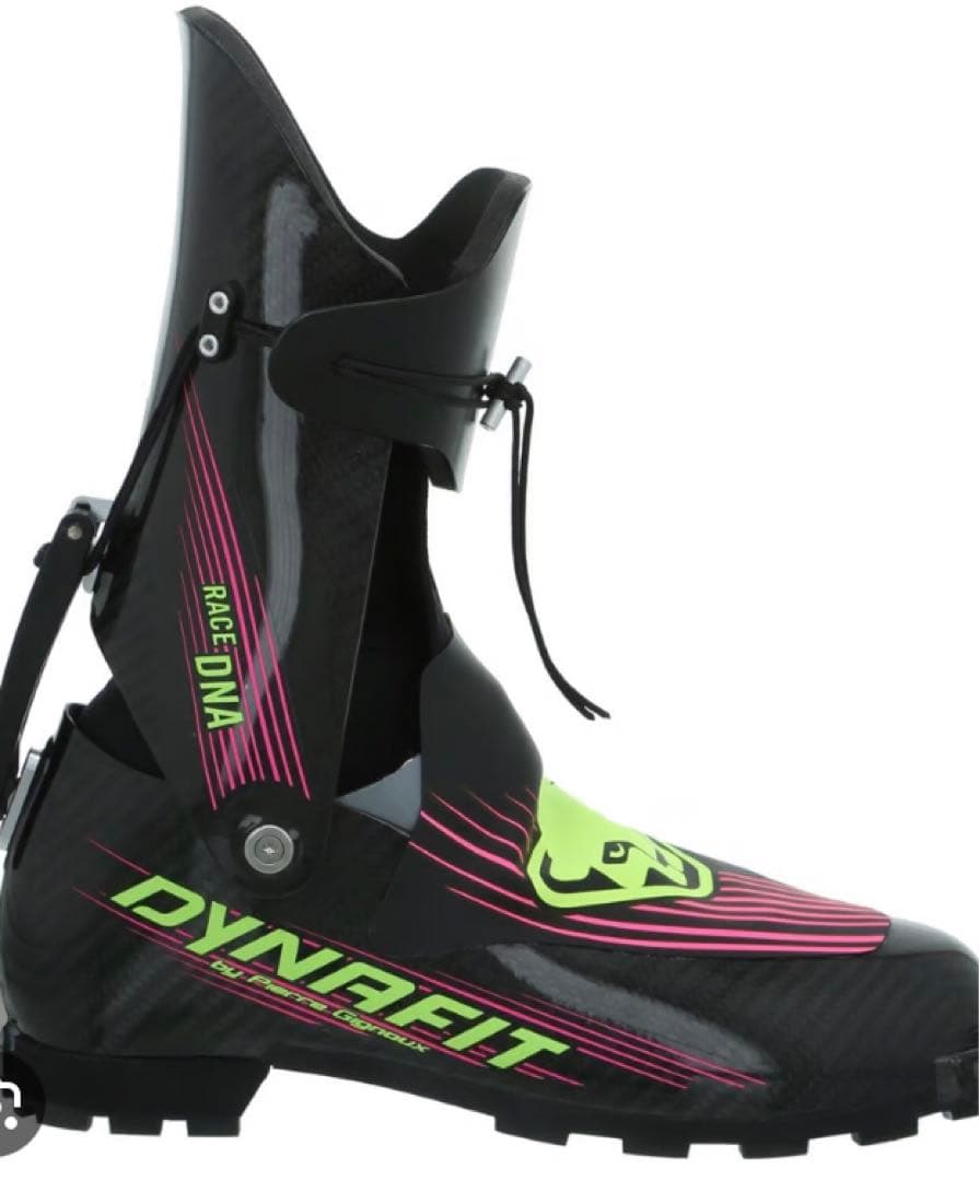 ディナフィット　DNA カーボンブーツ　26