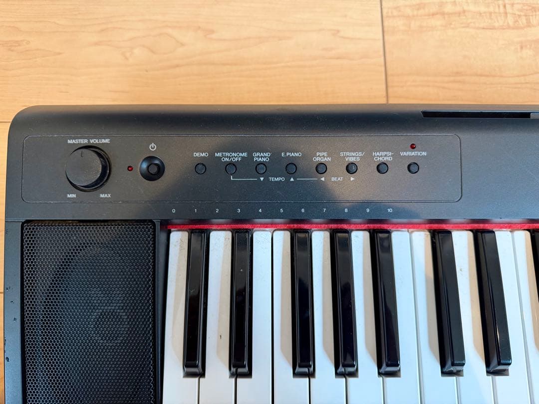 YAMAHAの電子キーボード piaggero NP-11
