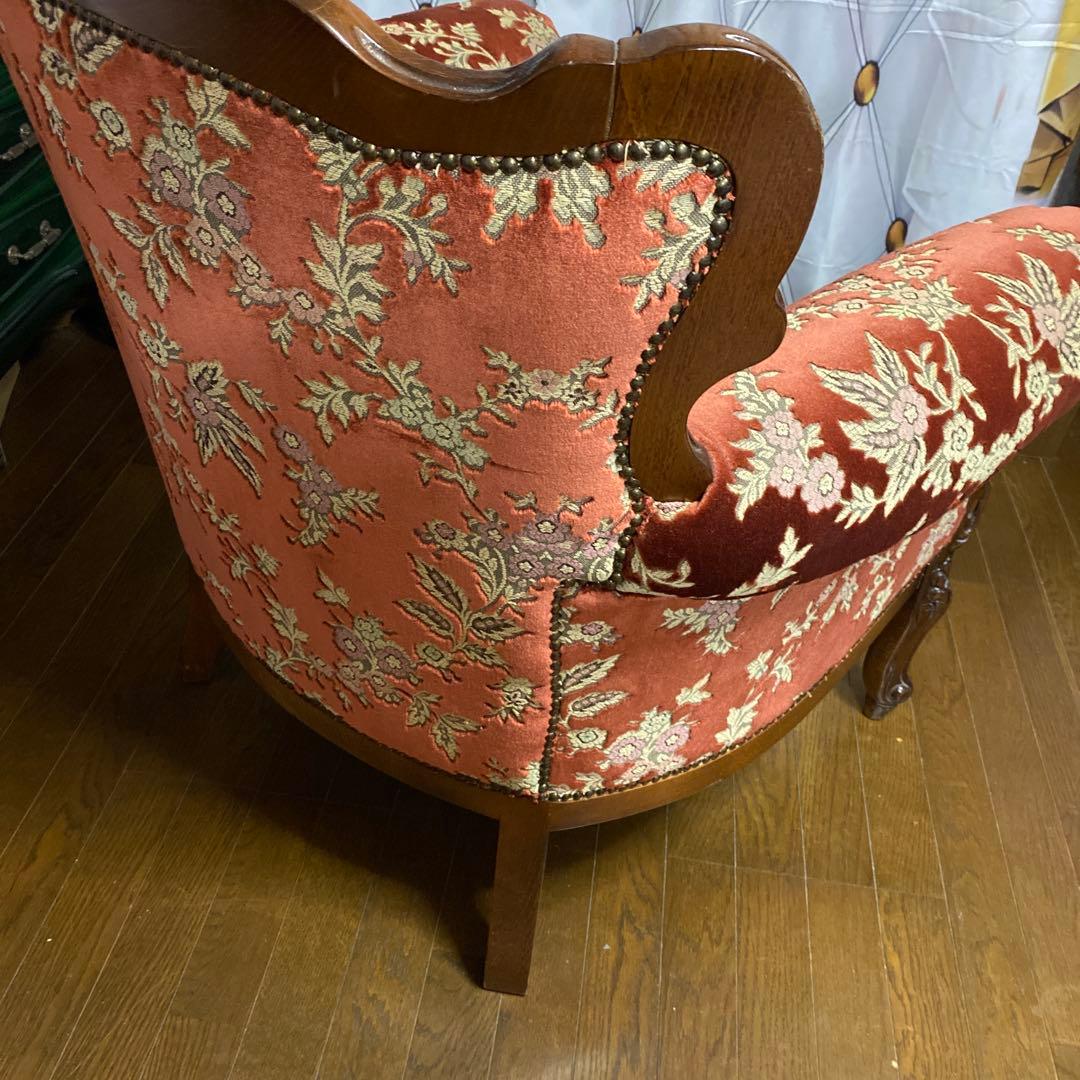 金華山　イタリア　クラシック赤色ベルベットアームソファ