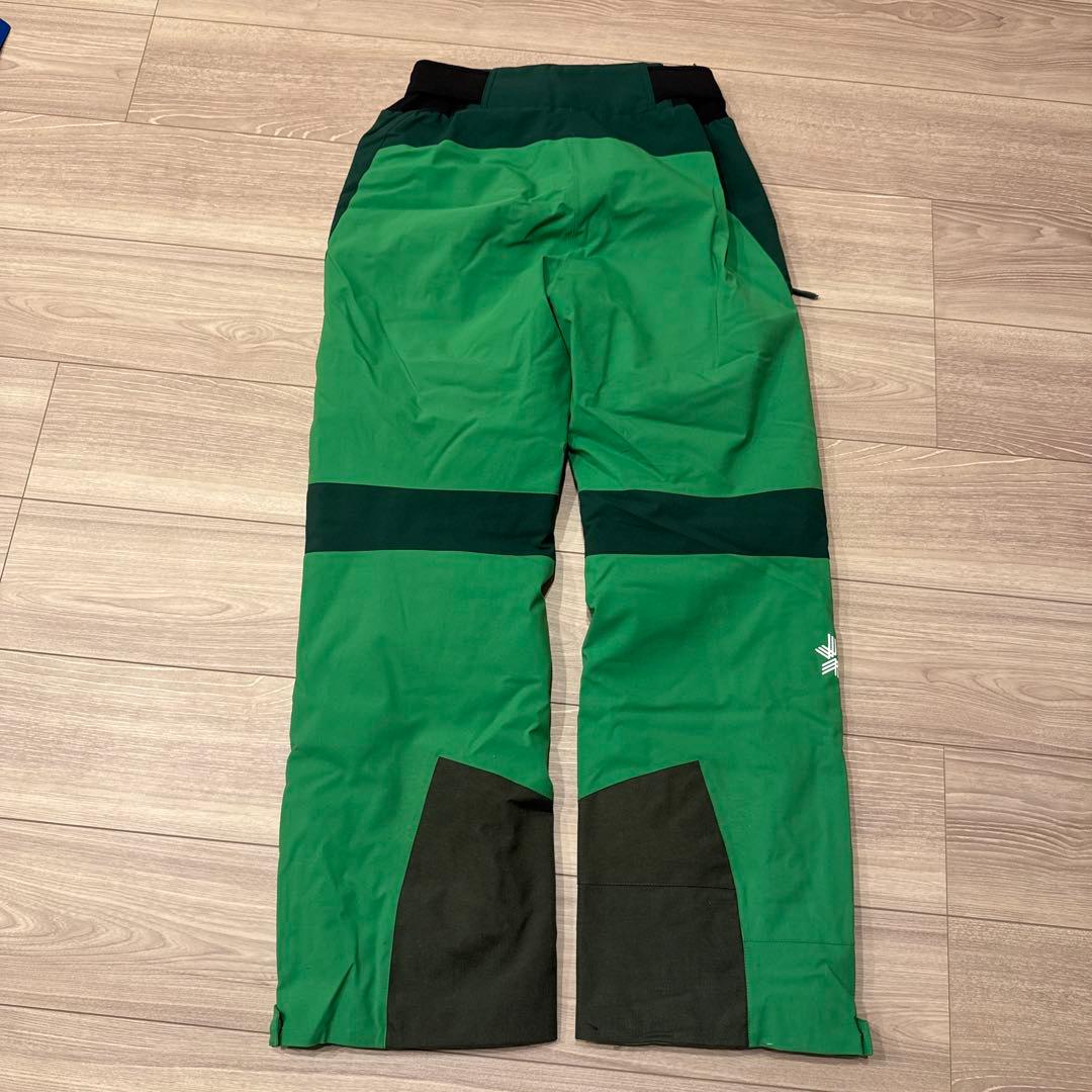 Goldwin スキーウェア上下セット　サイズM (グリーン×ブルー)