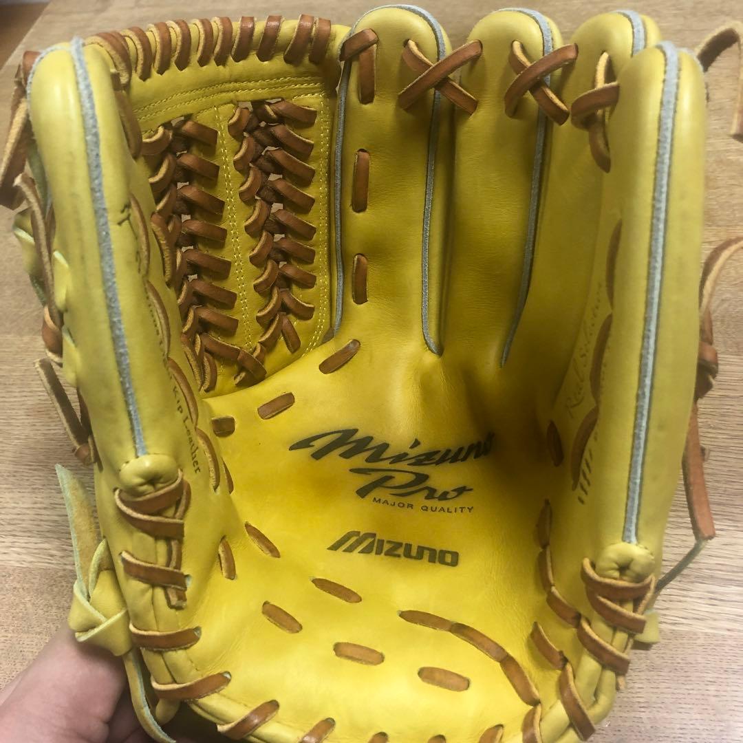 Mizuno 硬式グローブ イエロー 内野手モデル