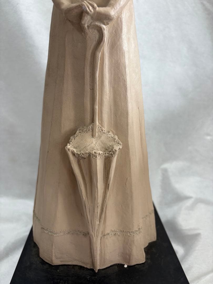 ビクトリア朝 女性像 陶器 傘付き 約30cm