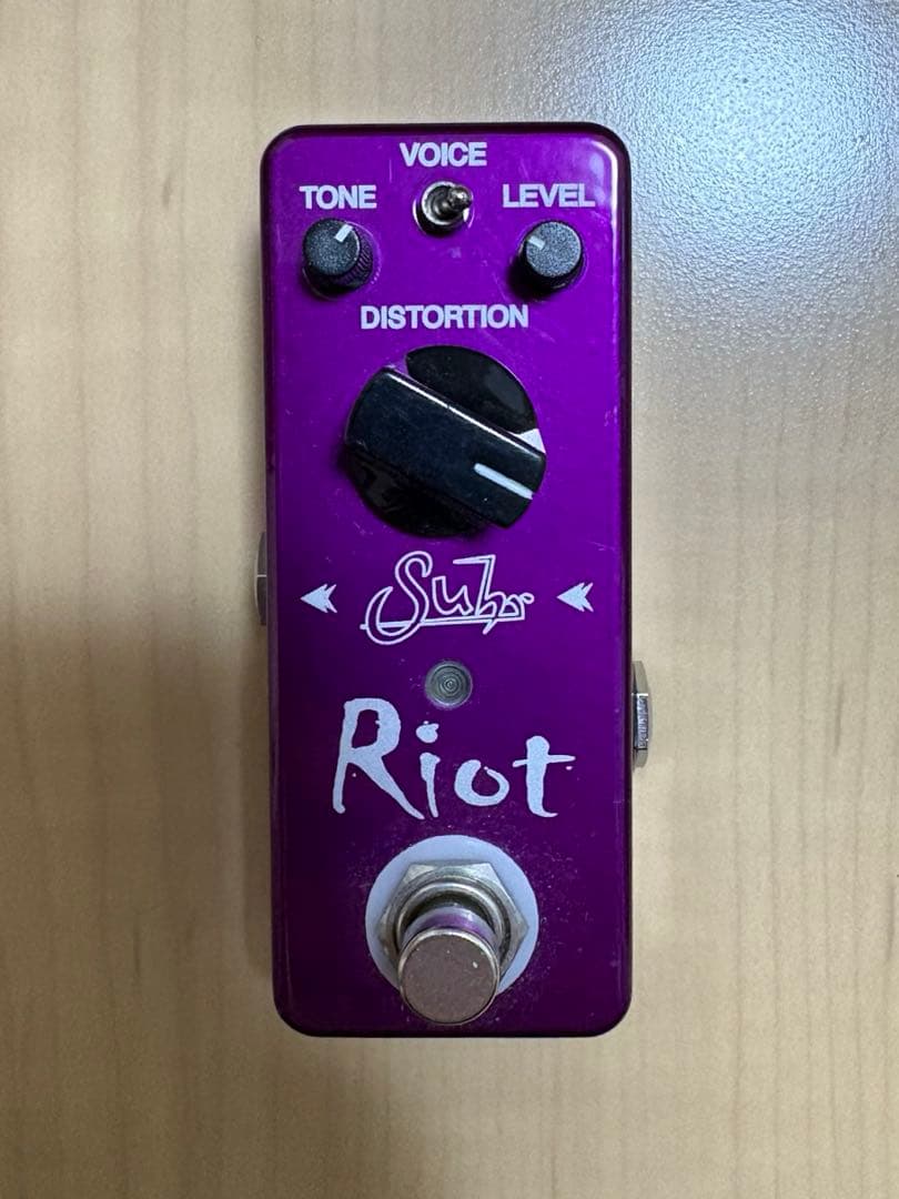 Suhr Riot mini ディストーションペダル