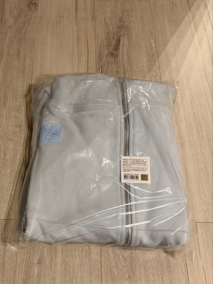 hearts2hearts FOCUS フーディー パーカー トレカ　イアン