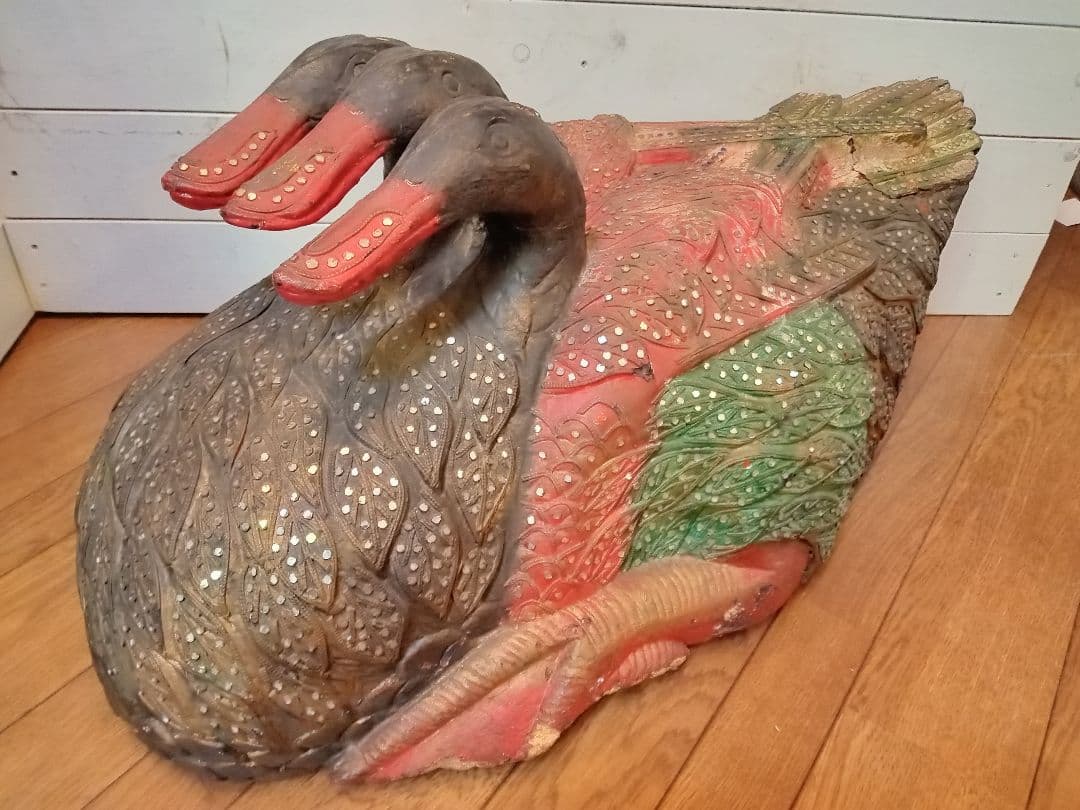 木彫りの三つ頭鴨　三ツ頭鳥　アジアンアート　民芸品　共命鳥　キメラ　14040
