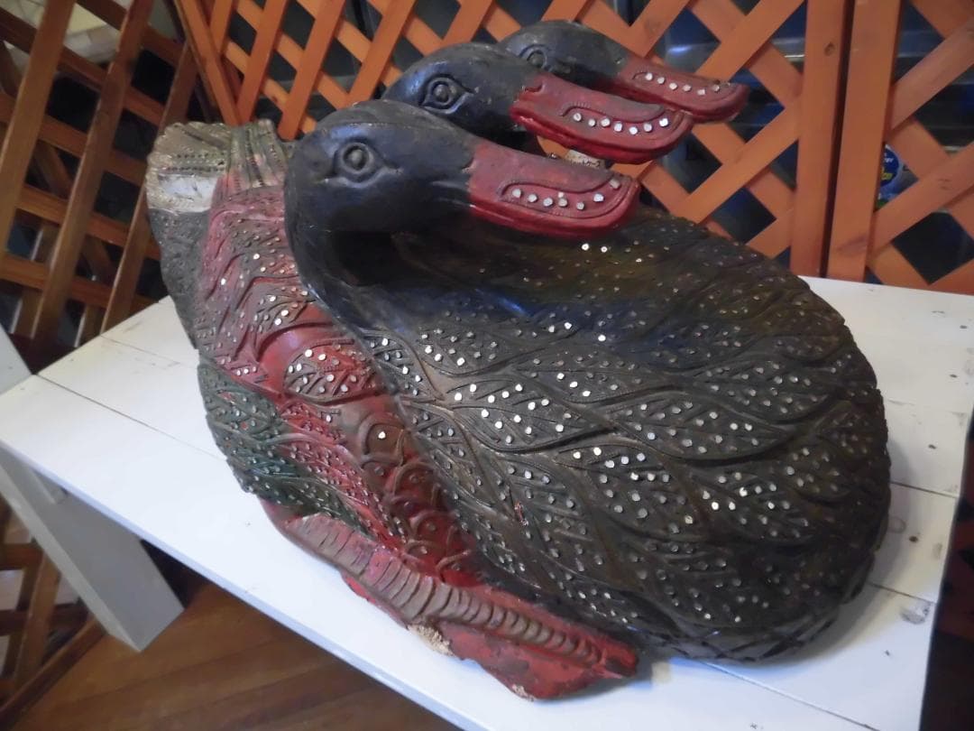 木彫りの三つ頭鴨　三ツ頭鳥　アジアンアート　民芸品　共命鳥　キメラ　14040