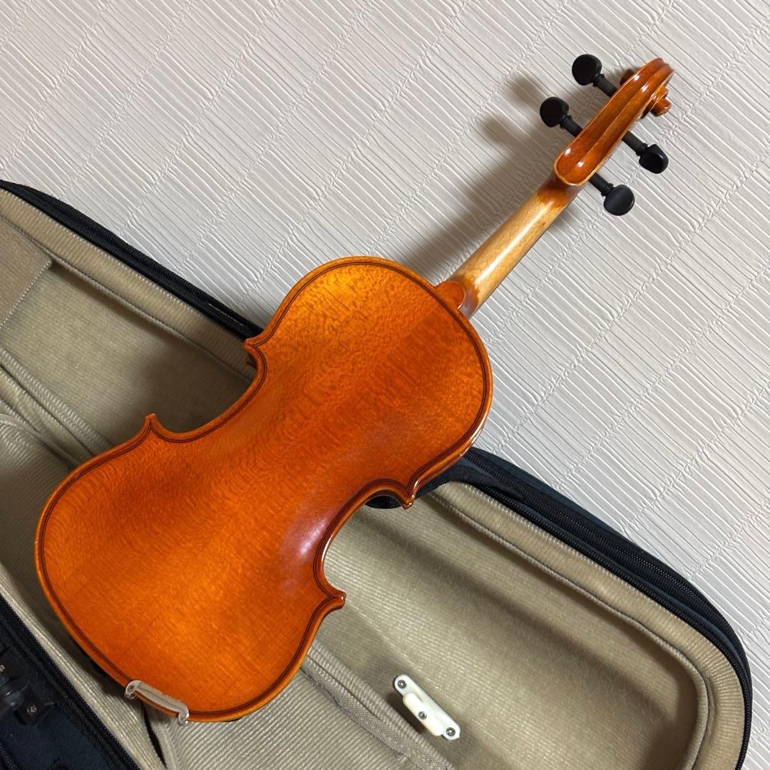 スズキ　バイオリン　No.230 1/8 2011年