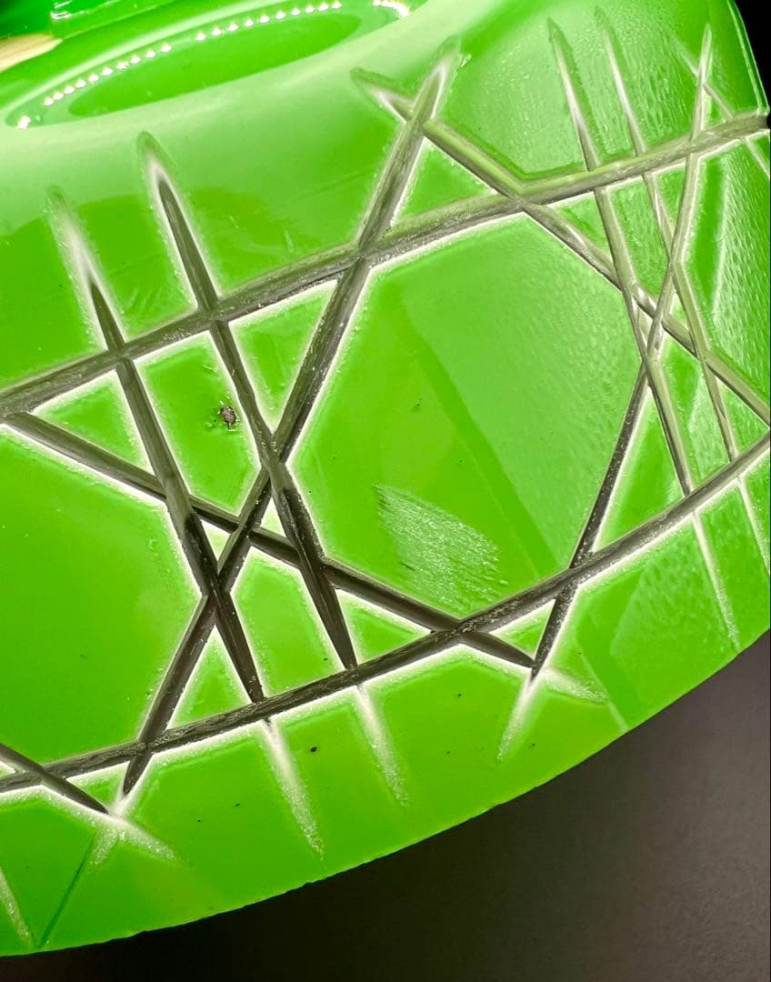 被せガラス緑色ガラス電笠　大正ロマン　洋館　古民家　切子　ウランガラス