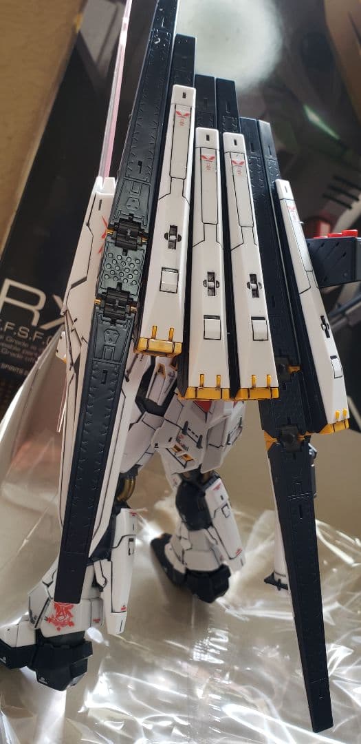 完成品 RG ニュー ガンダム バンダイ BANDAI 機動戦士 GUNDAM