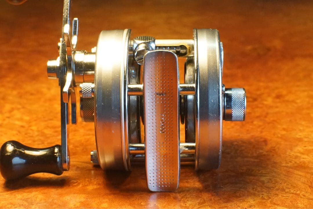 ABU アンバサダー 4500C メンテ済 フレーム修正済