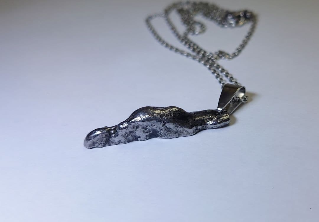 ドロニノ隕石 ネックレス 鉄隕石