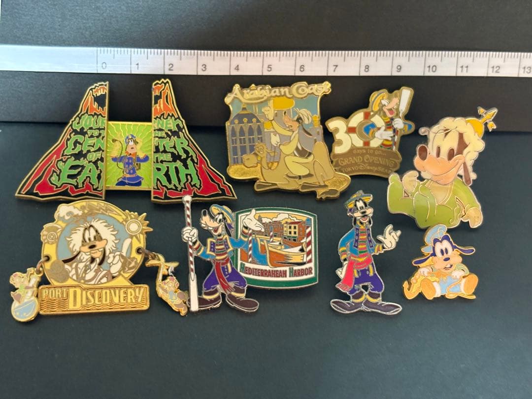 【限定品】東京ディズニーシー　グーフィー ピンバッジ　セット売り