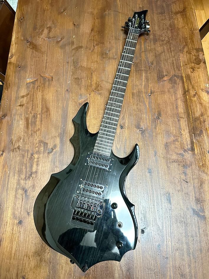 GrassRoots グラスルーツ　フォレストギター　ブラック系　木目