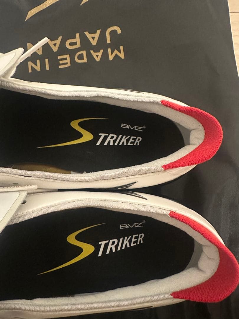 新品 MIZUNO モレリアNEO3 取り替え式 スパイク 27cm