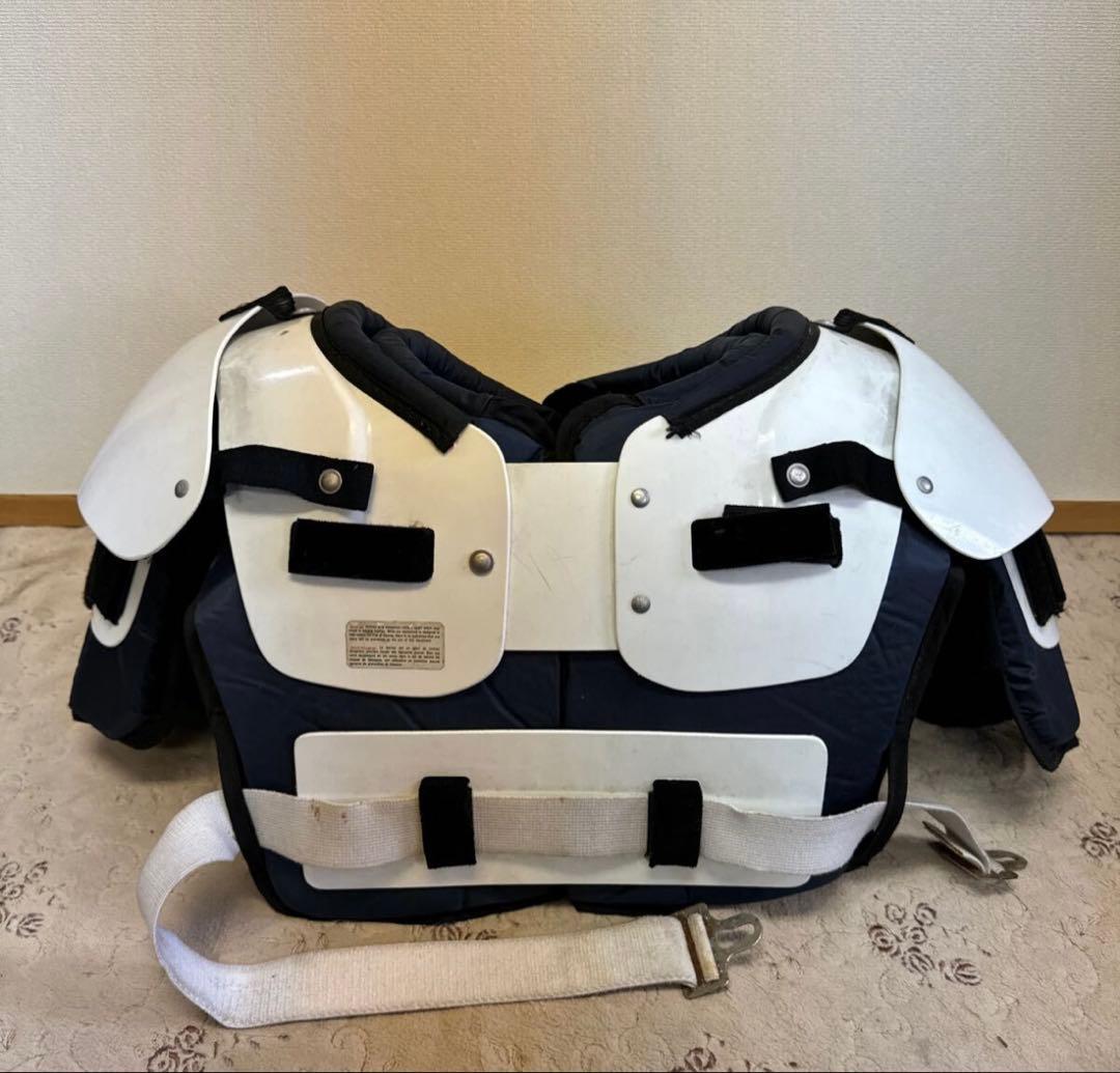 アメフト　アイスホッケー　ショルダー　防具　ダグラス