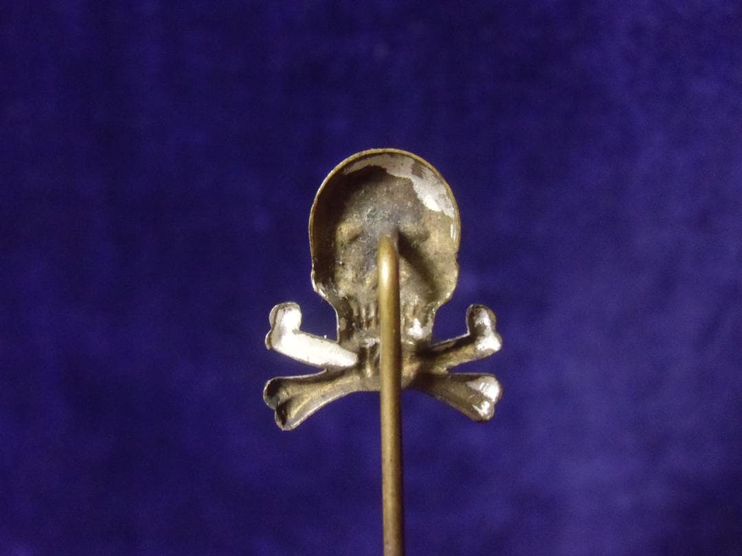 Ｗ帝政ドイツ軍＊歩兵第９２連隊１７ＨＲ髑髏メンバーピン（実物）