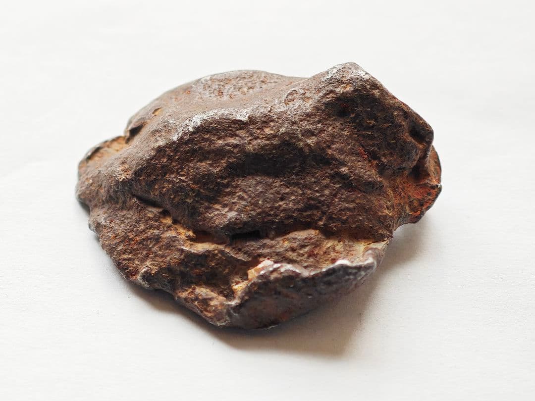 Gebel Kamil 隕石 45.0g 完全な標本