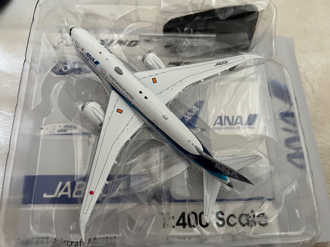航空機・ヘリコプター ANA JA820A Aviation400