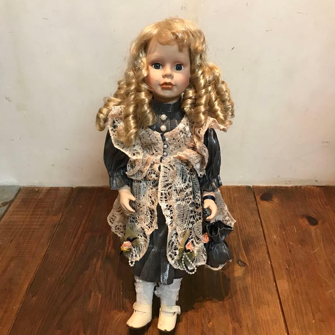 美品　ドール　ヴィンテージ　西洋人形　丁寧なつくり　表情が可愛いらしい