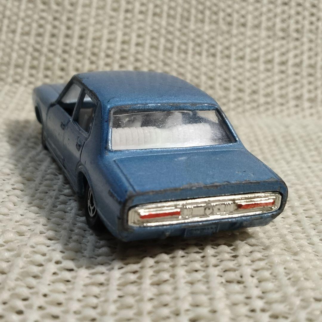 ★商談中★　5682 トミカ トヨタニュークラウン 1/65 塗装剥げあり