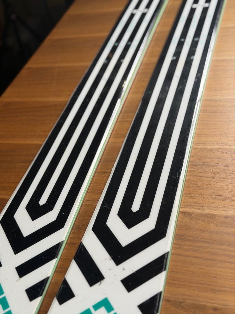 2020 black crows atris 178.3 フリーライド