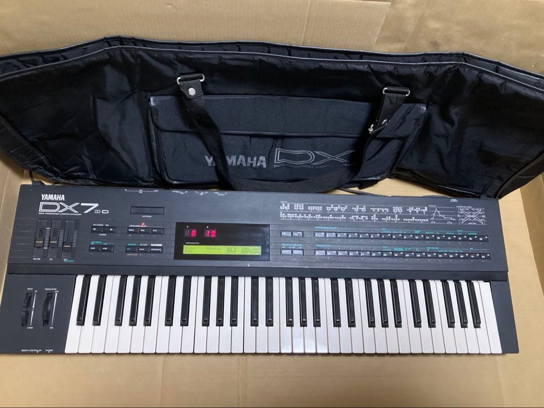 YAMAHA DX7Ⅱ-D シンセサイザー キーボード ヤマハ 0712