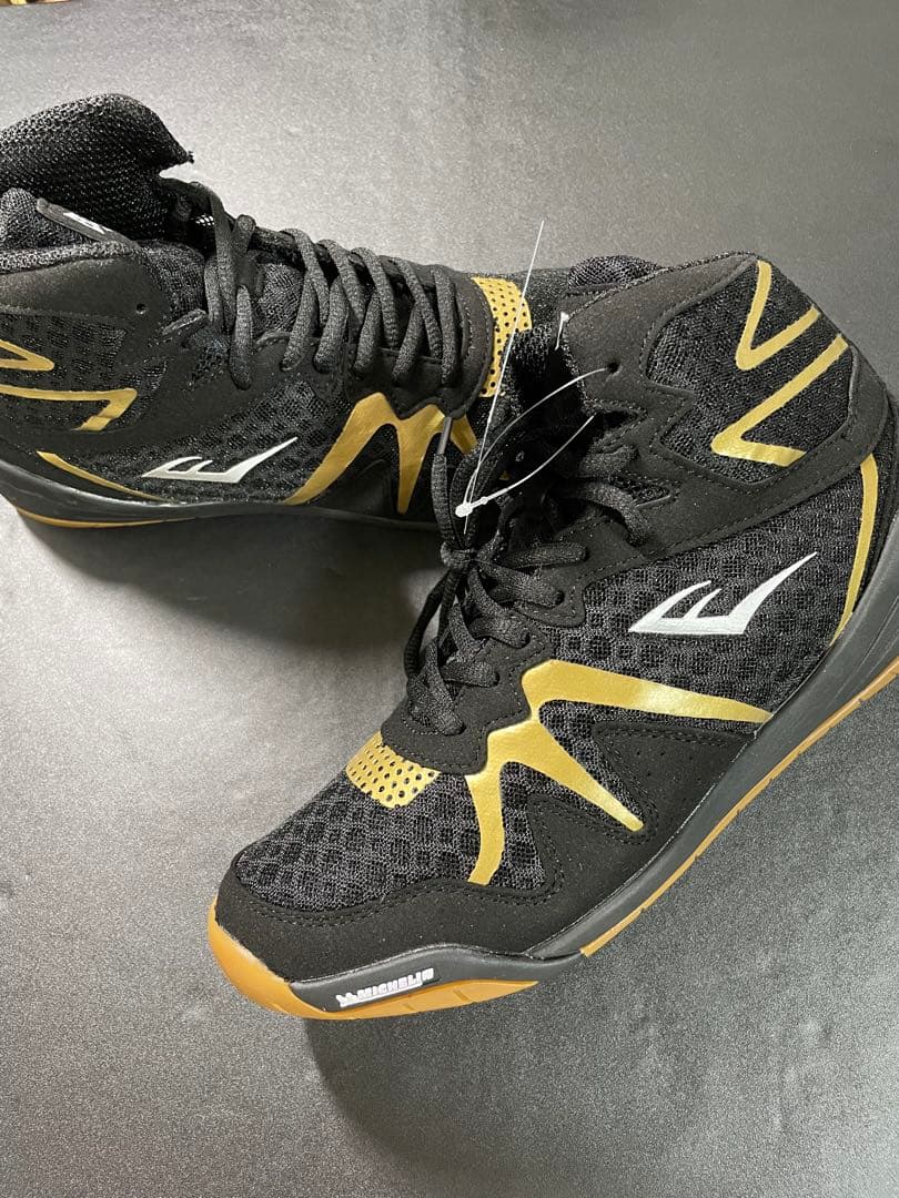 エバーラストローカットボクシングシューズ